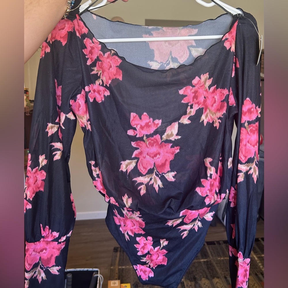 NWT Free People Red Rose Floral Bodysuit Size Small Snap gusset thong style - Picture 14 of 14